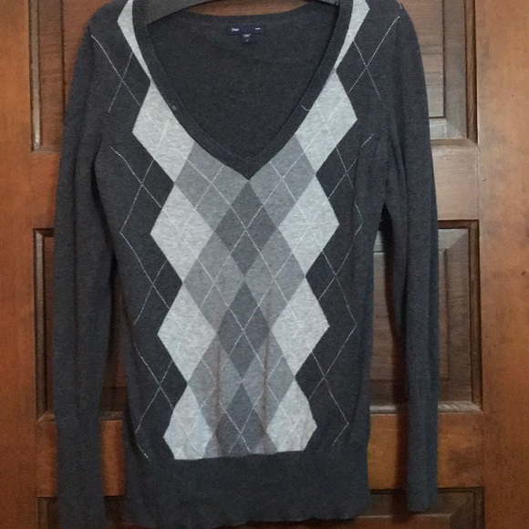 FINAL! Must go by 8/15 Gap gray and silver sweater - Picture 1 of 1